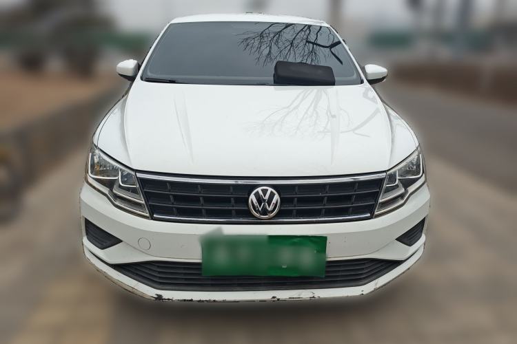 Used Volkswagen Jetta 2017 1.5L Manual Fashion Edition
