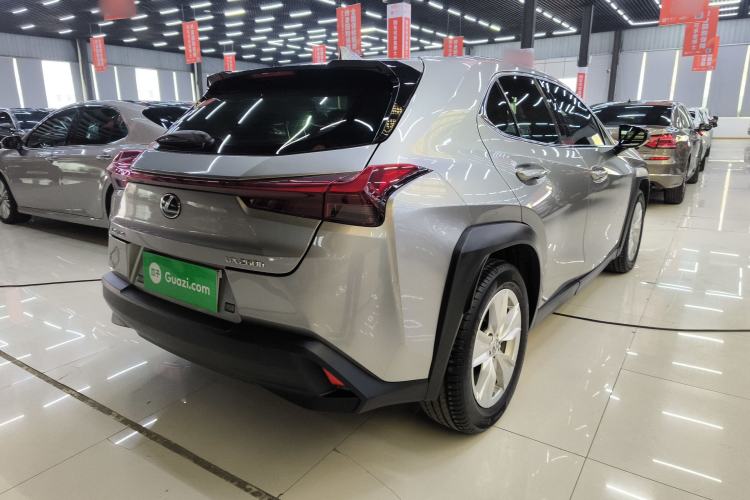 Used Lexus UX 2022 260h Explore-Cool Edition

