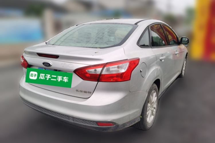 Used Ford Focus 2012 Sedan 1.6L Manual Comfort Model
