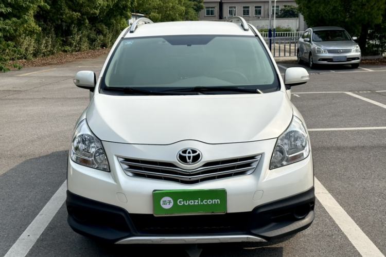 Used Toyota Verso 2015 180E CVT Crossover Edition
