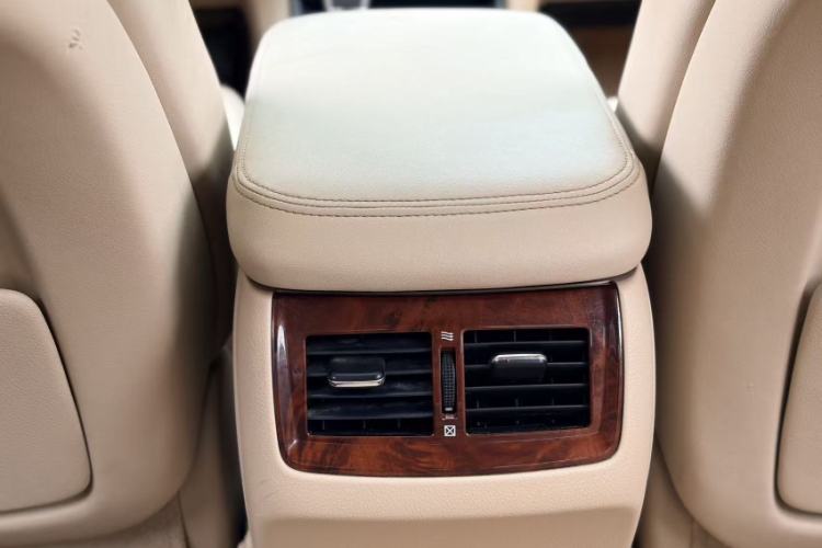 Used Toyota Crown 2012 2.5L Royal Leather Edition
