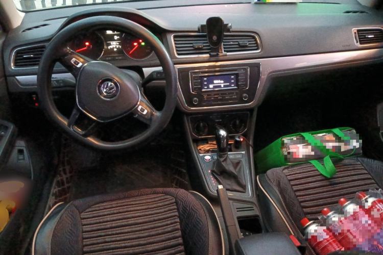 Used Volkswagen Lavida 2017 1.6L Automatic Comfort Edition
