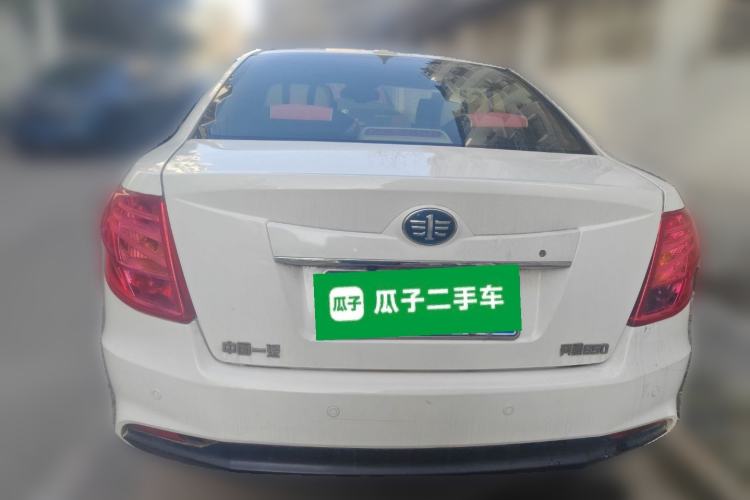 Used Bestune B50 2013 1.6L automatic luxury version Rear