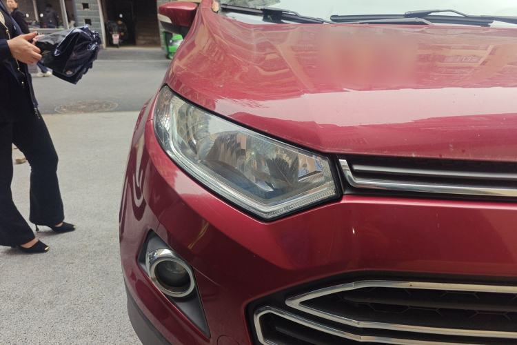 Used Ford EcoSport 2013 1.5L Automatic Prestige Model Right Front Headlight