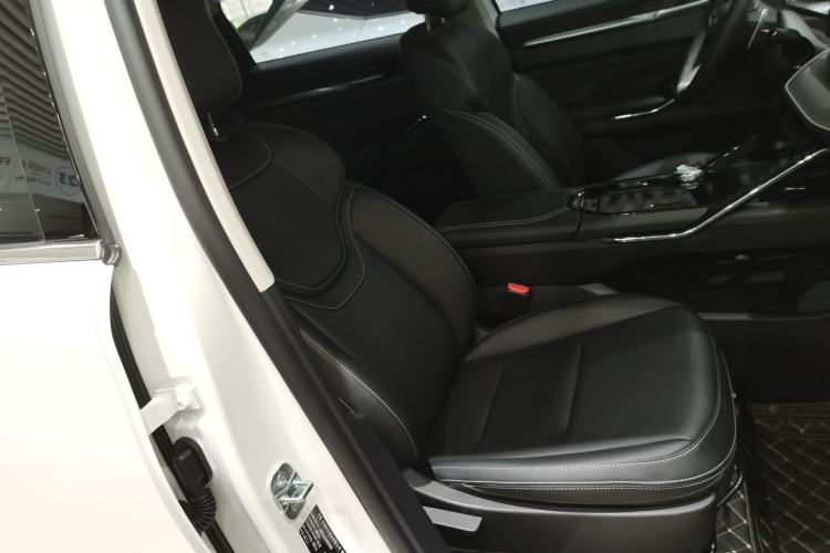 Used Haval H6 2024 1.5T Two-Wheel-Drive Classic Edition