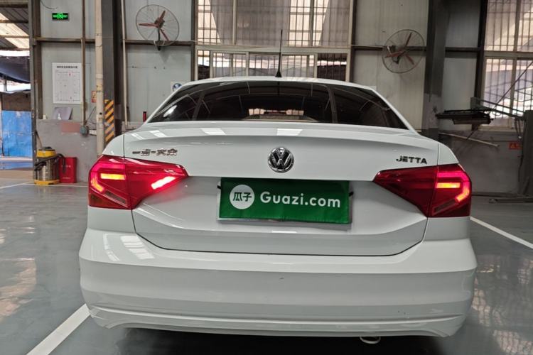 Used Volkswagen Jetta 2017 1.4L Manual Fashion Edition