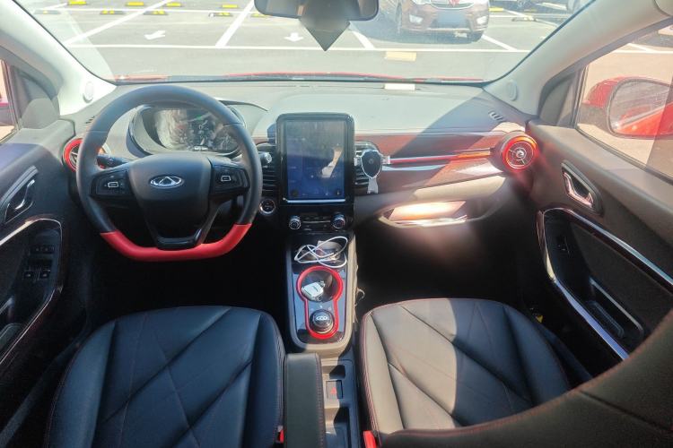 Used Chery QQ Little Ant 2022 Sweet Pink Edition Half-Sugar Version Lithium Iron Phosphate 29.2 kWh 30 kW 301 km Center Console