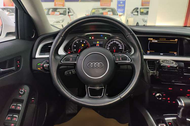 Used Audi A4 2014 40 TFSI allroad quattro plus version