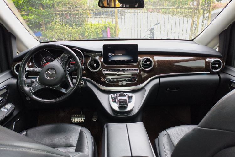 Used Mercedes-Benz V-Class 2018 V 260 L Prestige Extended Version China V Center Console