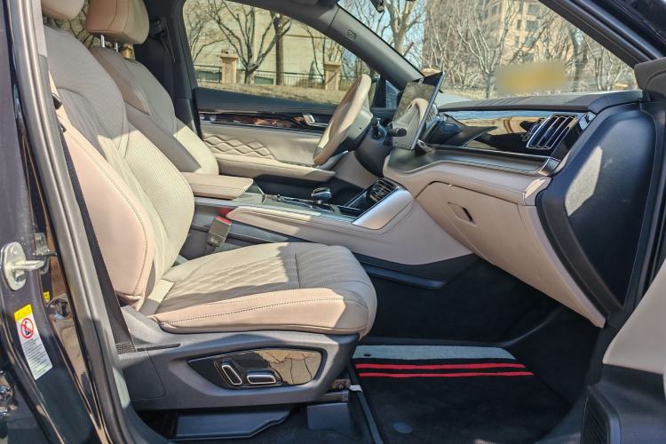 Used BYD Tang New Energy 2024 DM-i Glory Edition 112KM Prestige Model