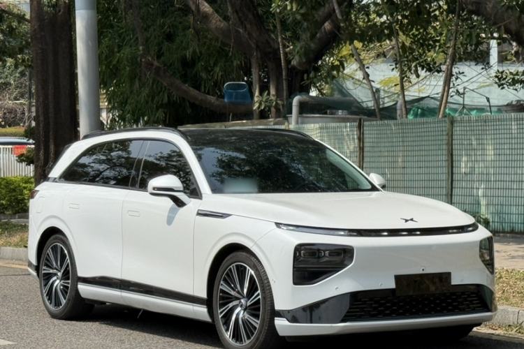 Used XPeng G9 2022 650 Performance Edition Pro Exterior 2