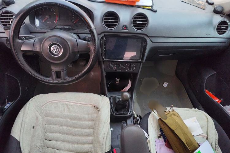 Used Volkswagen Jetta 2013 1.4L Manual Fashion Model Center Console