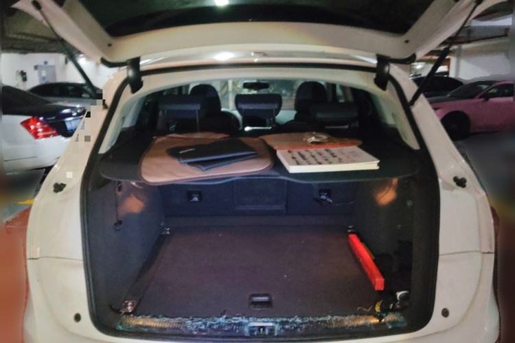 Used Audi Q5 2016 40 TFSI Comfort Model Trunk