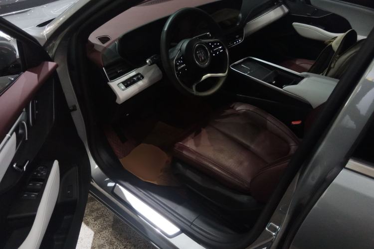 Used Buick LaCrosse 2023 28T Prestige Edition Driver Seat