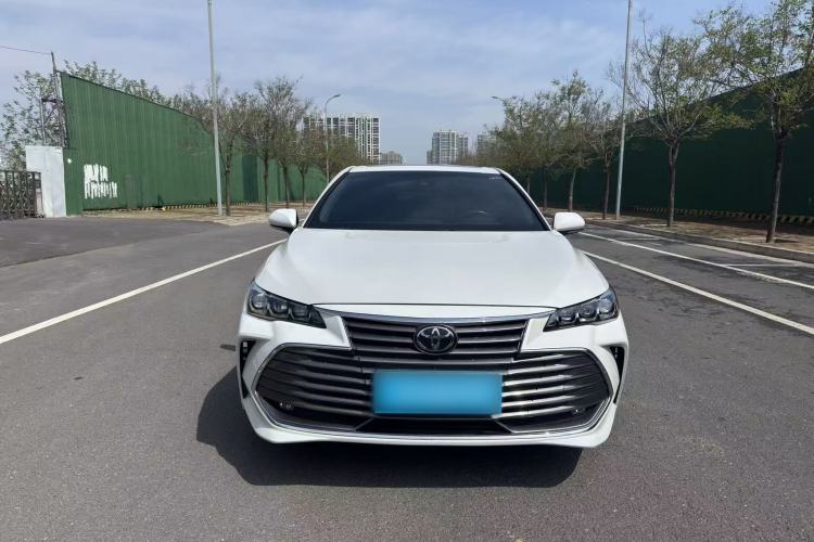 Used Toyota Avalon 2019 2.0L Luxury Edition China VI Standard Exterior 1