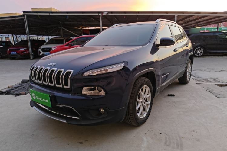 Used Jeep Cherokee 2017 2.0L Superior Edition