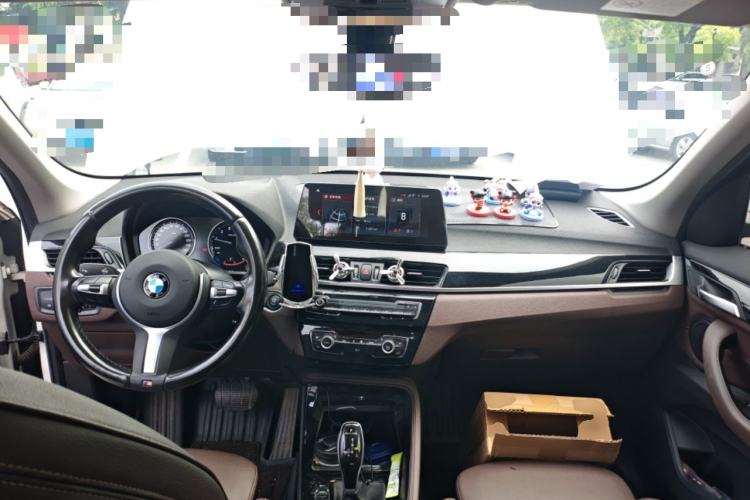 Used BMW X1 2020 sDrive20Li Premium Edition Center Console