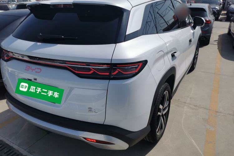 Used BYD Song L DM-i 2024 112 km Leading Edition Rear Right 45 Deg