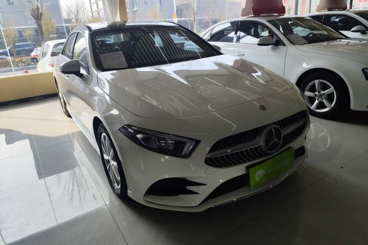 Used Mercedes-Benz A-Class 2021 A 200 L Sport Sedan Fashion Model
