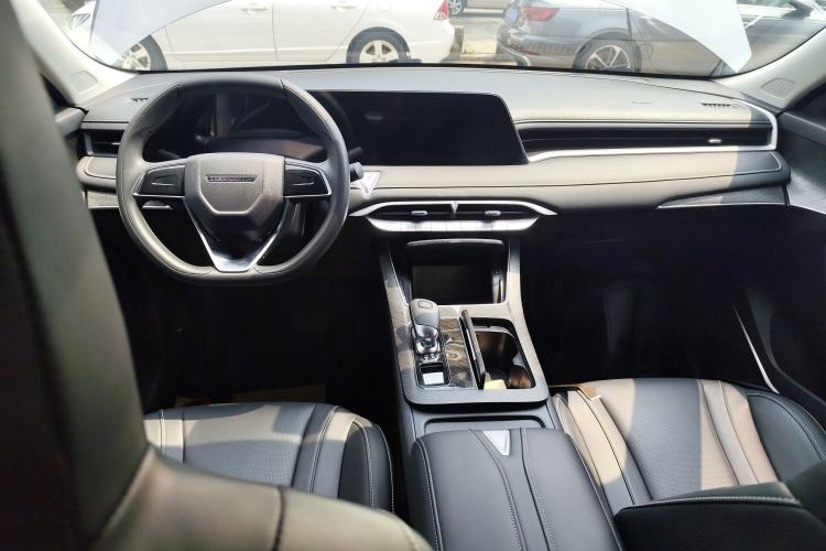 Used Venucia V 2021 260T Idol Edition