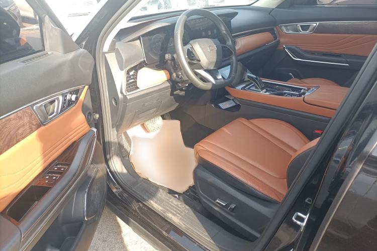 Used Bestune T99 2023 2.0T Automatic Premium (6AT)
