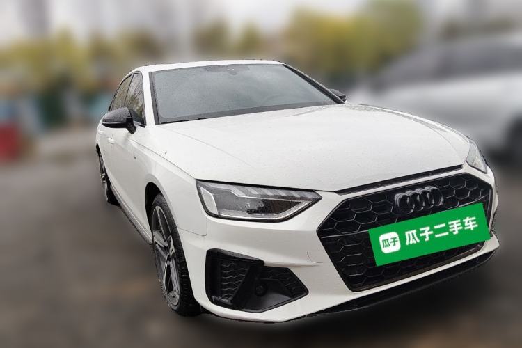 Used Audi A4L 2024 40 TFSI Luxury Dynamic Edition Front Right 45 Deg