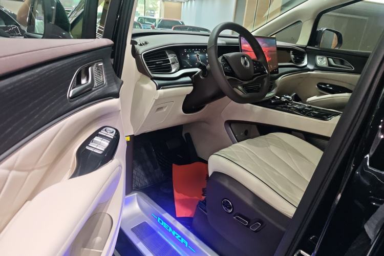 Used Denza D9 2024 DM-i 980 Four-Wheel Drive Prestige Model