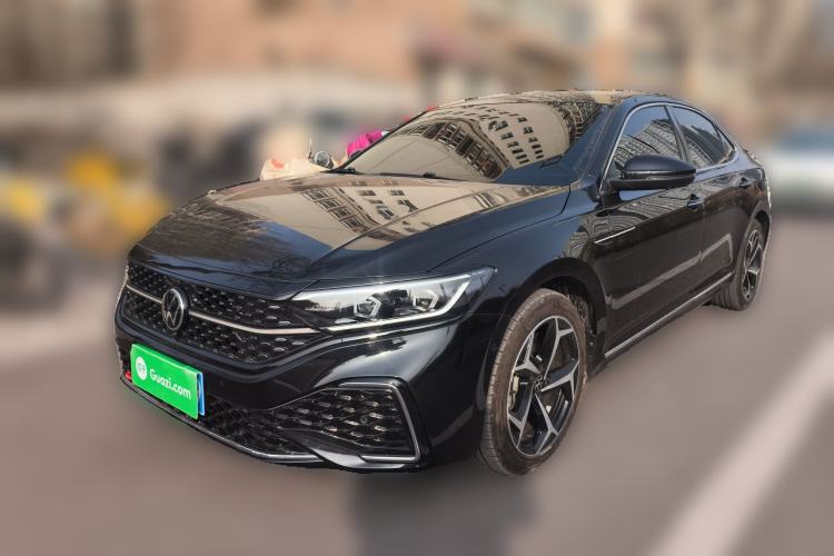 Used Volkswagen Passat 2023 Restyled 330TSI Starry Luxury Edition