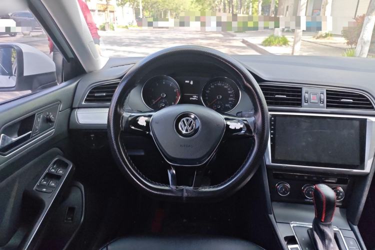 Used Volkswagen Lamando 2017 230TSI DSG Fashion Edition