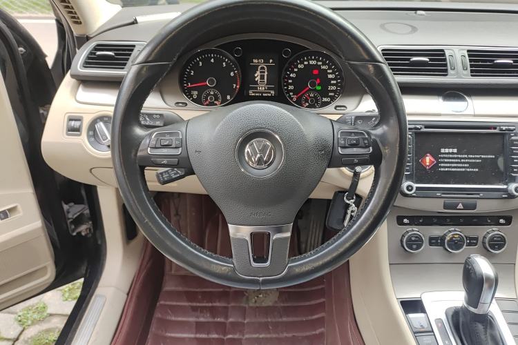 Used Volkswagen Magotan 2012 Revised 1.8TSI Luxury Version