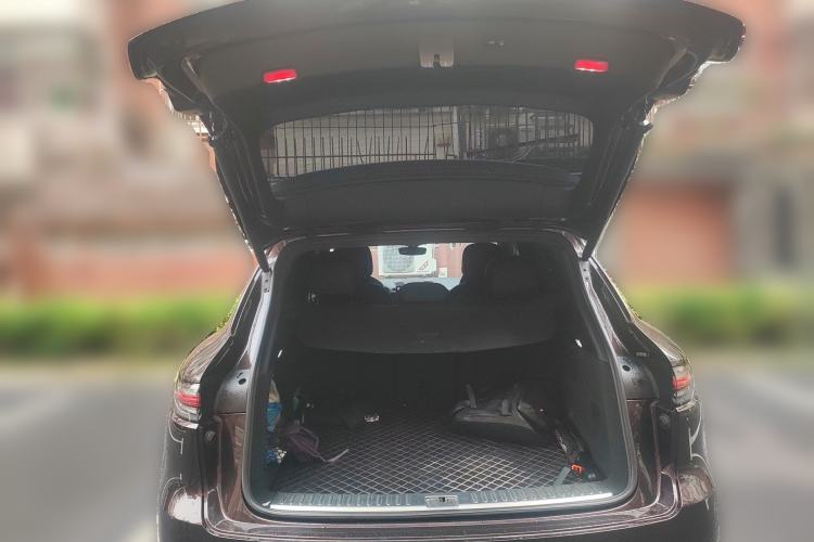 Used Porsche Cayenne 2018 Cayenne 3.0T Trunk