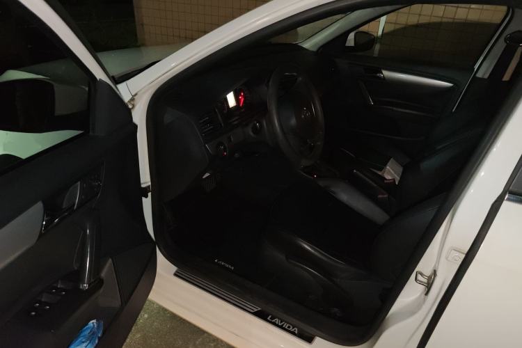 Used Volkswagen Gran Lavida 2013 1.4 TSI Automatic Comfort Model
