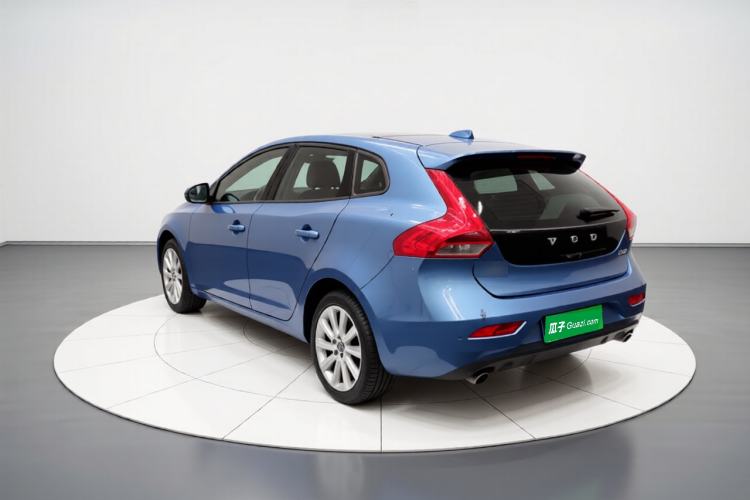 Used Volvo V40 2016 T3 Zhiyi Edition

