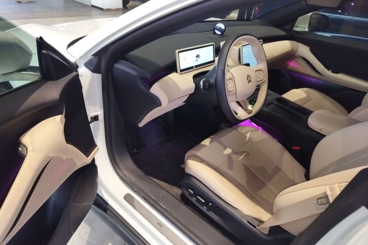 Used Nio ET5 2024 100 kWh Driver Seat