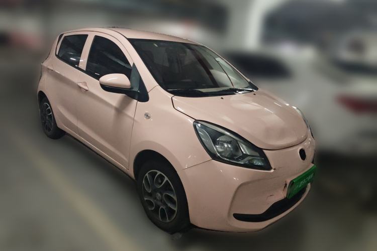 Used CHANGAN Benni E-Star 2021 National Edition Colorful Version Lithium Iron Phosphate (31.86 kWh) Front Right 45 Deg