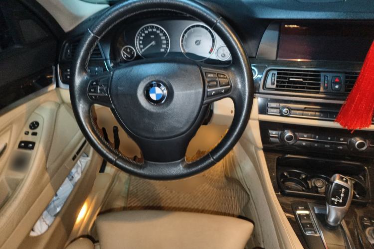 Used BMW 5 Series 2012 530Li Luxury Model
