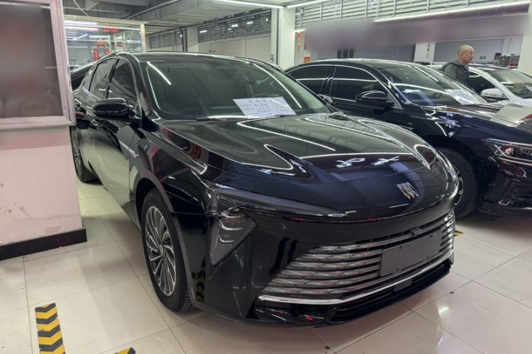 Used Buick LaCrosse 2023 28T Prestige Edition