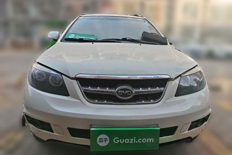 Used BYD S6 2014 2.0L Manual Luxury 5-Seater Front