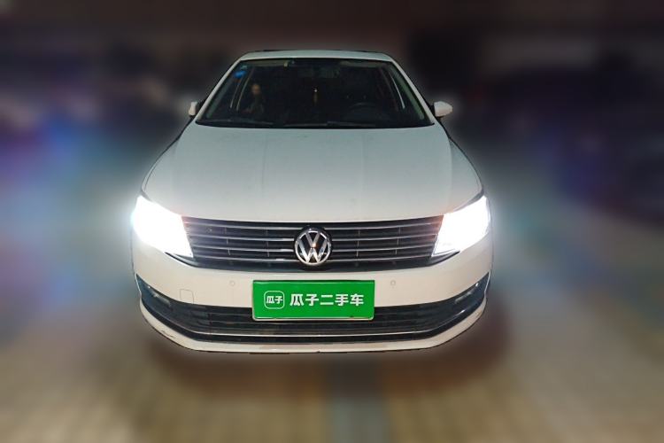 Used Volkswagen Lavida 2015 1.6L Automatic Comfort Edition Front