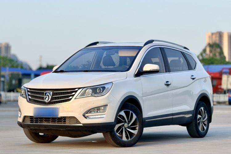 Used Baojun 560 2016 1.8L Manual Luxury Edition