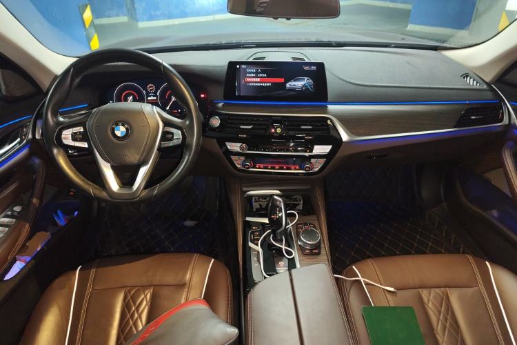 Used BMW 5 Series New Energy 2019 530Le Luxury Package Center Console