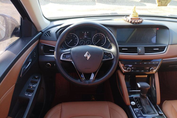 Used BORGWARD BX7 2016 28T Two-Wheel Drive Luxury Version 5 Seats
