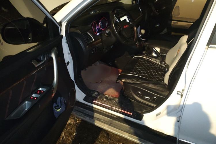 Used Haval H6 2015 Revised Version Sport Edition 1.5T Manual Transmission Two-Wheel Drive Elite Grade
