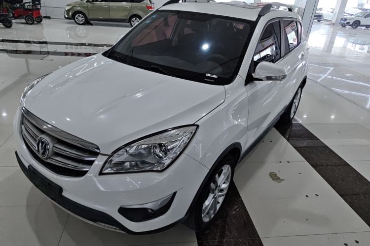 Used CHANGAN CS35 2016 1.6L Automatic Luxury Model China V Standard