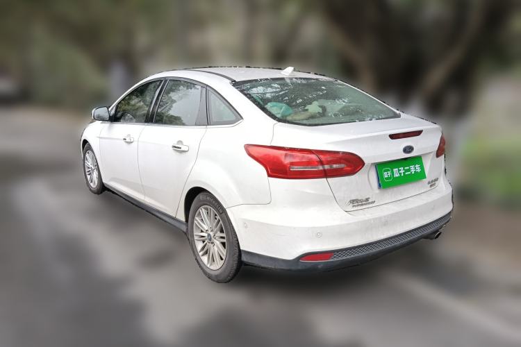 Used Ford Focus 2015 Sedan EcoBoost 180 Automatic Flagship Model

