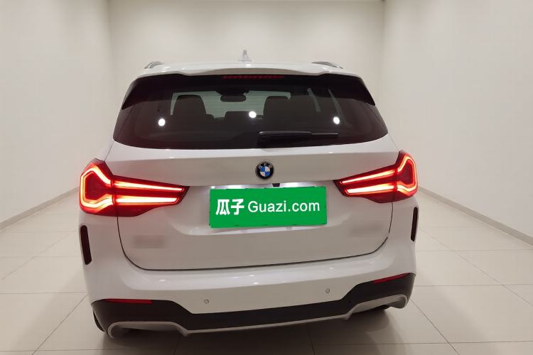 Used BMW iX3 2022 Leading Model Exterior 4