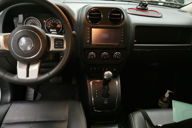 Used Jeep Patriot 2015 2.4L Luxury Navigation Edition
