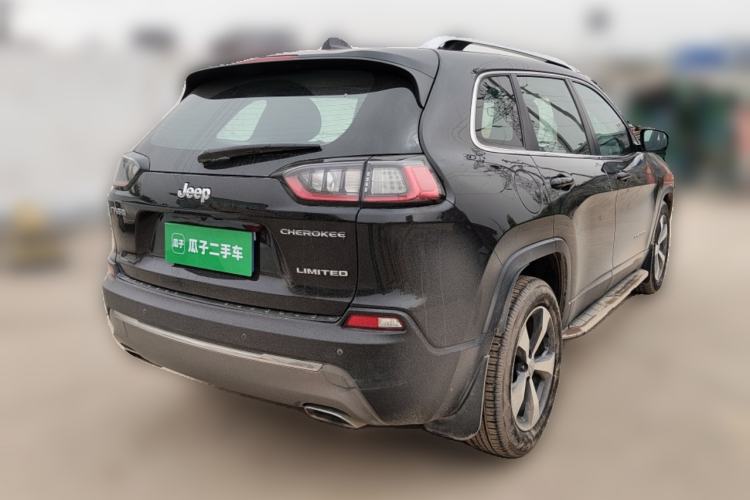 Used Jeep Cherokee 2019 2.0T 2WD Enjoyment Edition China V