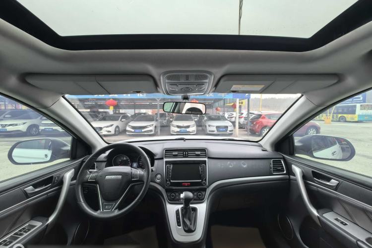 Used Haval M6 2019 1.5T DCT Two-Wheel Drive Value Edition China VI Standard Interior 1