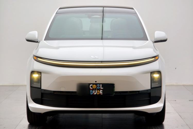 Used Li Auto L6 2024 Pro Model Exterior 9